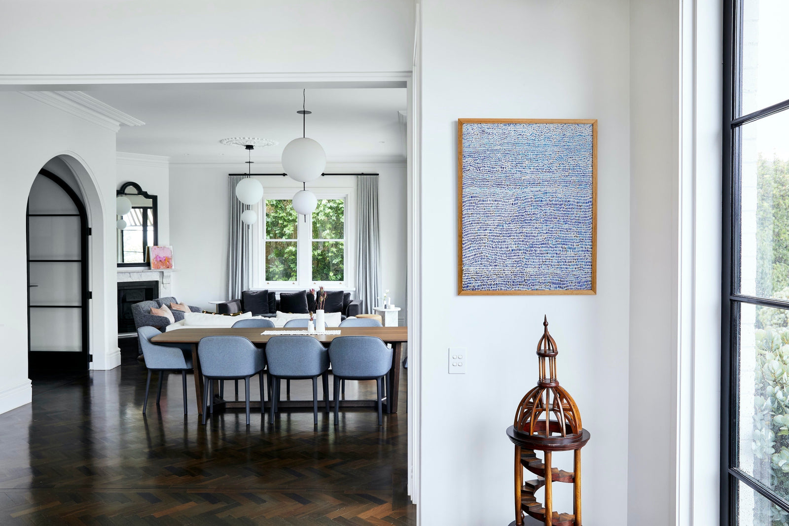 How the Right Artwork Can Help Sell Your Home